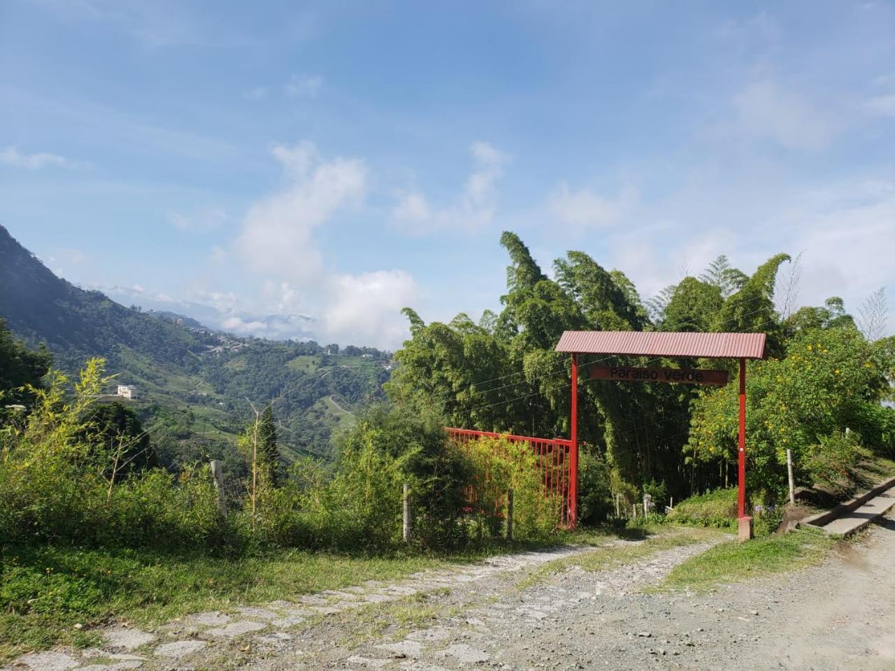 Lodge Paraiso Verde La Linda ภายนอก รูปภาพ