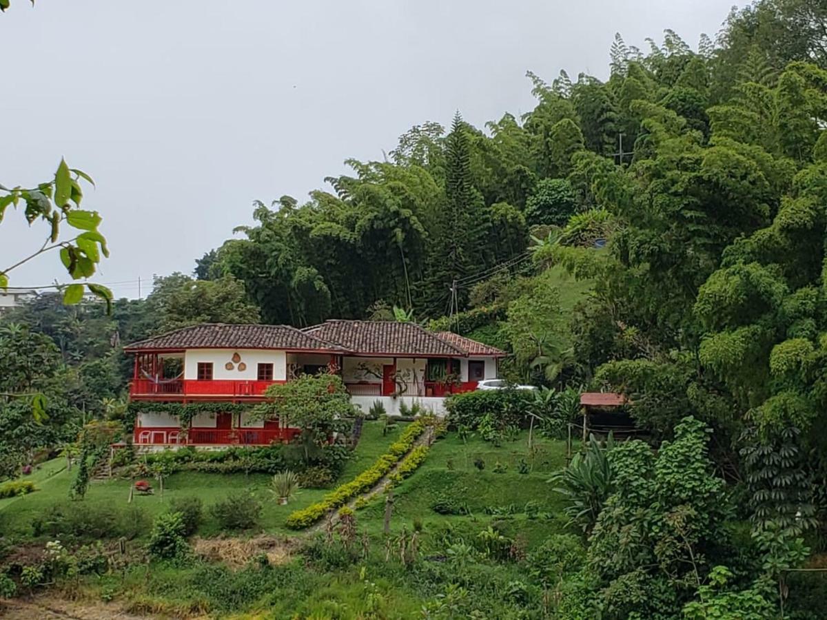 Lodge Paraiso Verde La Linda ภายนอก รูปภาพ