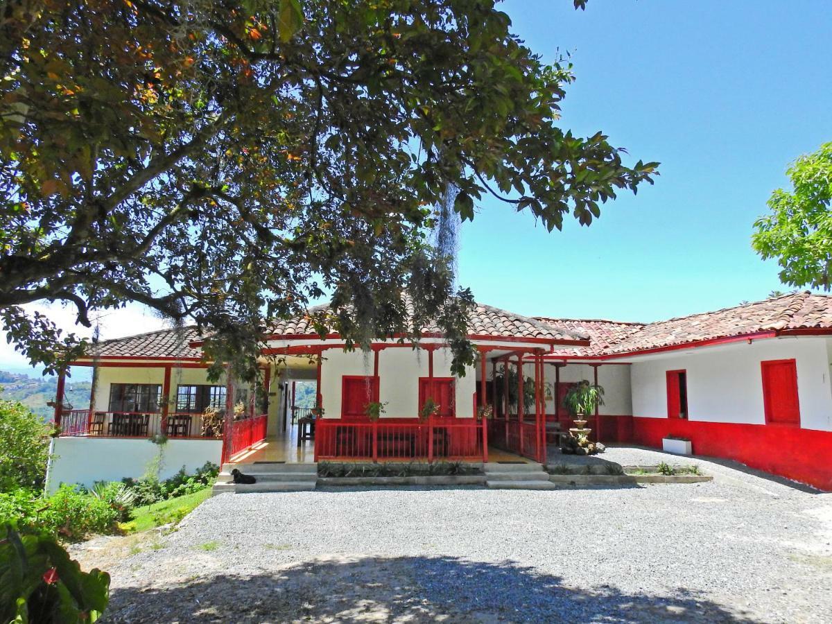 Lodge Paraiso Verde La Linda ภายนอก รูปภาพ