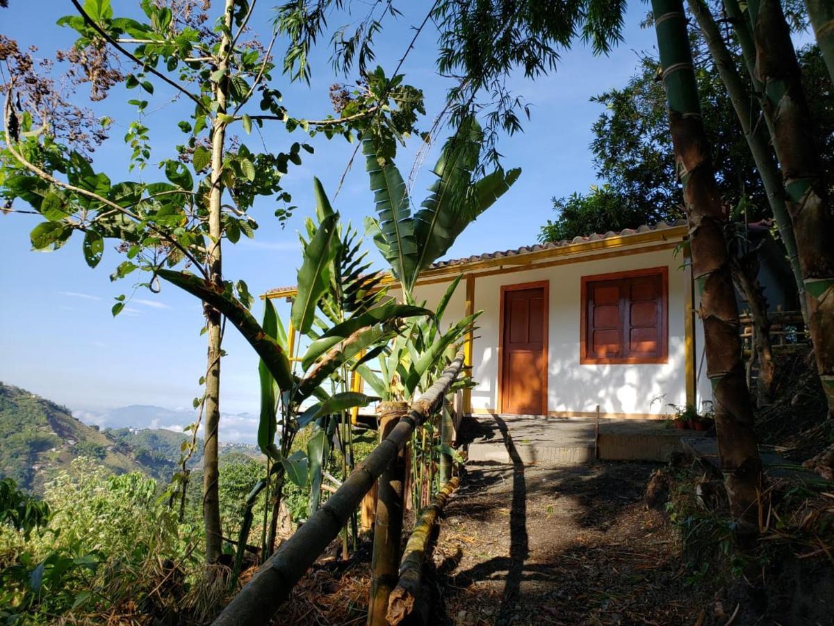 Lodge Paraiso Verde La Linda ภายนอก รูปภาพ